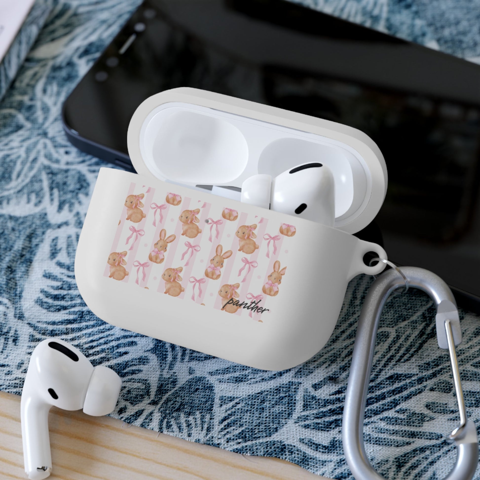 Bow Bunnies Airpods/ Pro Case Cover.